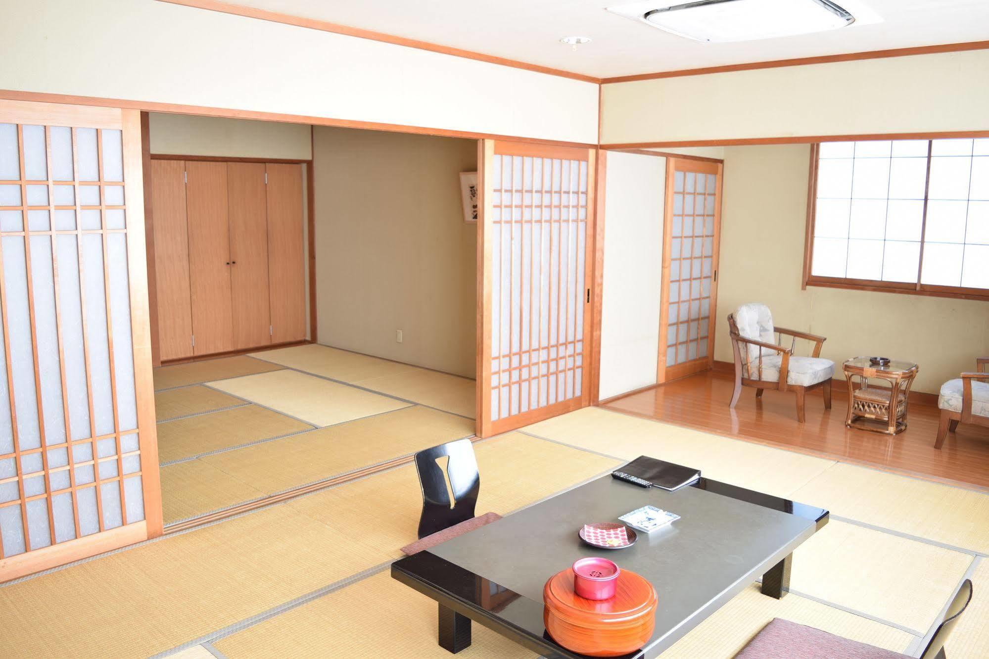 Ryokan Fukuzen Shibukawa Екстер'єр фото